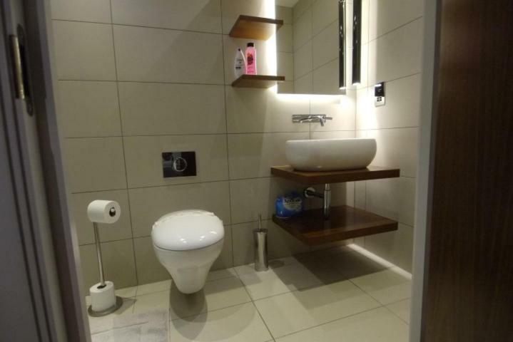 One Commercial Street Apartment London Bagian luar foto