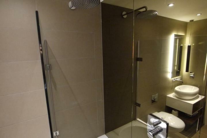 One Commercial Street Apartment London Bagian luar foto